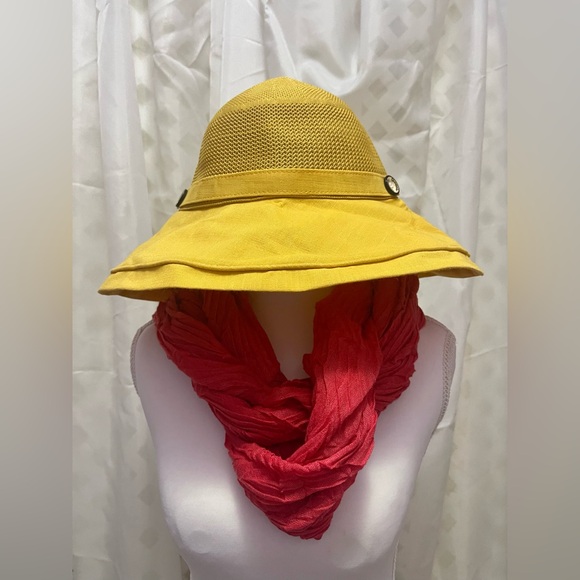 Yellow Wide-Brimmed Travel Hat - Picture 2 of 5